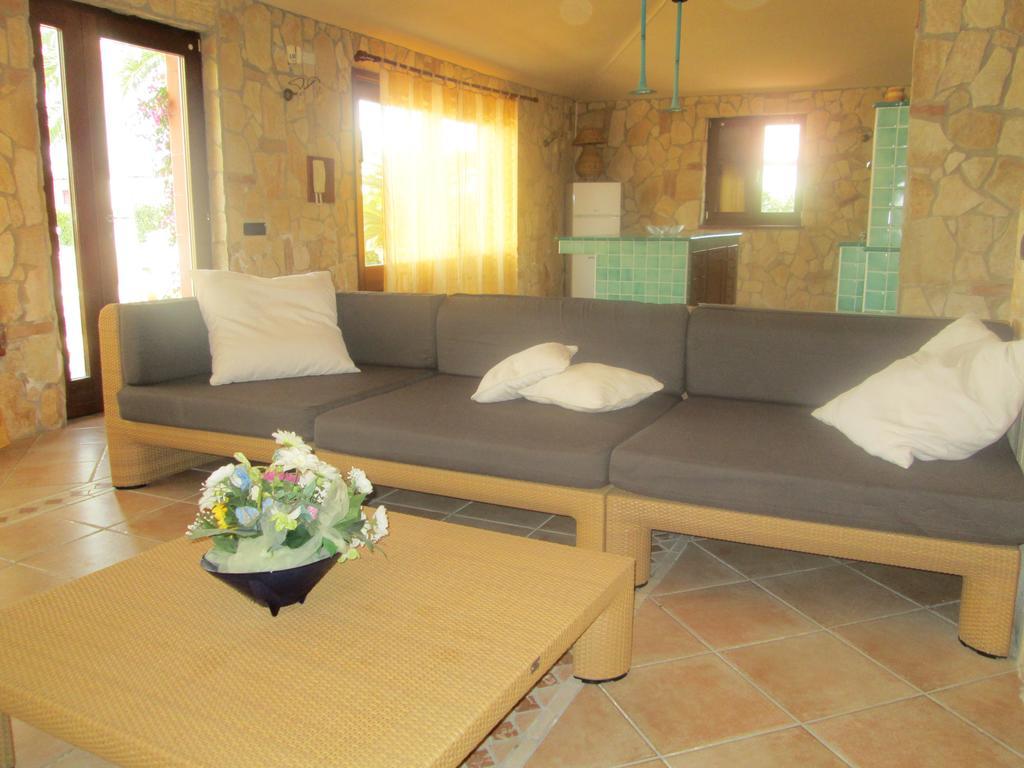 Complesso Turistico Ricettivo L'Oasi Del Golfo Di Salerno Apartman Battipaglia Szoba fotó