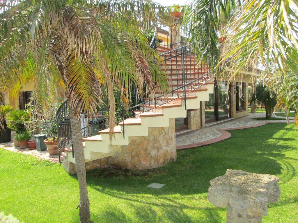 Complesso Turistico Ricettivo L'Oasi Del Golfo Di Salerno Apartman Battipaglia Kültér fotó