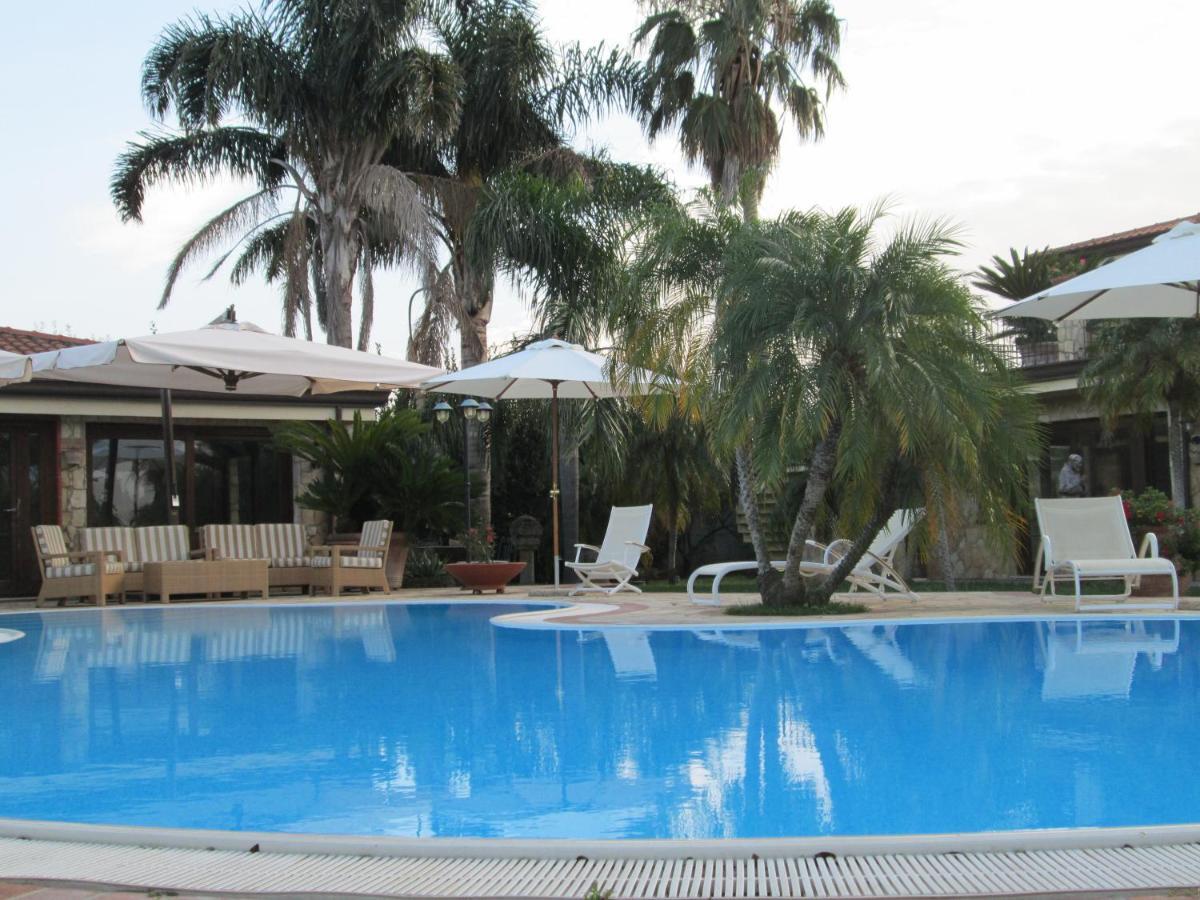 Complesso Turistico Ricettivo L'Oasi Del Golfo Di Salerno Apartman Battipaglia Kültér fotó